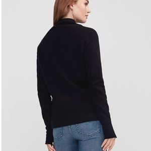 Holebrook Martina Windproof Sweater